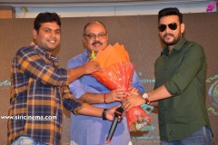 22-movie-press-meet-3