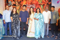 Aadavaallu-Meeku-Joharlu-Pressmeet-Photos-13