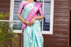Actress-Naveena-Reddy-New-Photos-1