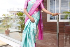 Actress-Naveena-Reddy-New-Photos-3