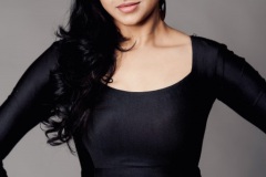 Actress-Naveena-Reddy-New-Photos-6