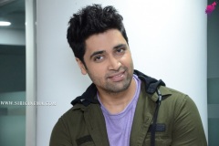 Adivi-Sesh-Interview-Photos-5