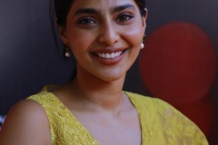 Aishwarya-Lekshmi-New-Photos-17