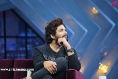 Allu-Arjun-and-Samantha-from-the-sets-of-SamJam-14