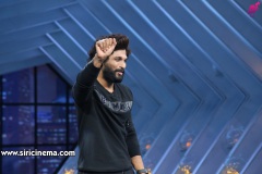 Allu-Arjun-and-Samantha-from-the-sets-of-SamJam-27