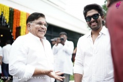 Allu-Arjun-family-Celebrates-Ganesh-Immersion-4