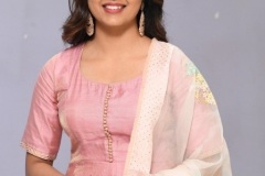 Amritha-Aiyer-new-photos-13