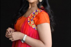 Anchor-Shyamala-New-Photos-11