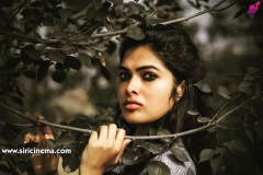 Big-Boss-fame-Divi-Vadthya-Photos-12