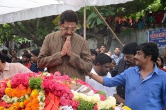 Celebrities-pay-homage-to-Venu-Madhav-28