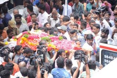 Celebrities-pay-homage-to-Venu-Madhav-42