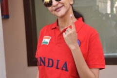 Celebs.-Voteing-GHMC-Elections-18