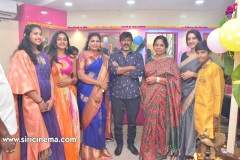 Chota-K.-Naidu-Launched-by-Pinks-N-Bloos-Beauty-Salon-15