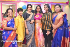 Chota-K.-Naidu-Launched-by-Pinks-N-Bloos-Beauty-Salon-20