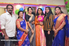 Chota-K.-Naidu-Launched-by-Pinks-N-Bloos-Beauty-Salon-21