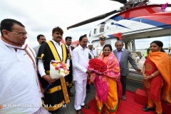 CM-K-Chandrasekhar-Rao-recevi-g-newly-appointed-Governor-Tamilisai-Soundararajan-2