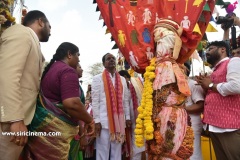 CM-KCR-went-to-Medaram-to-Visit-Sammakka-and-Saaralamma-10