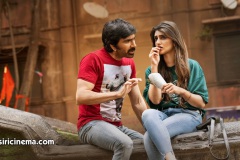 Dhamaka-Movie-Sreeleelas-First-Look-As-Pranavi-1