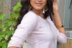 Divya-Rao-new-photos-5