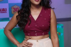 Eesha-Rebba-New-Photos-14