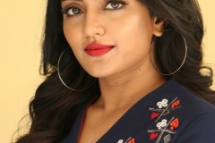 Eesha-Rebba-New-Photos-5