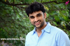 Evarikee-Cheppoddu-Hero-Rakesh-Varre-Interview-4