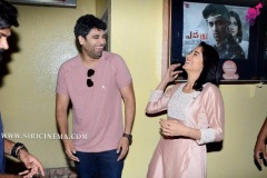 Evaru-Team-Theaters-Visit-in-Hyderabad-7