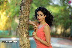 Gayathiri-Iyer-New-Photos-3