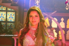 Gehana-Vasisth-in-Arabic-Song-Stills-7