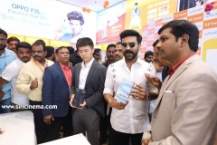 Happi-Mobiles-60TH-Store-Launch-By-Ram-Charan-12