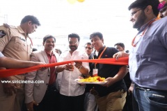 Happi-Mobiles-60TH-Store-Launch-By-Ram-Charan-3