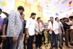 Happi-Mobiles-60TH-Store-Launch-By-Ram-Charan-7