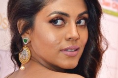 Iniya-New-Photos-12