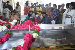 Kaikala-Satyanarayana-garu-last-rites-photos-31