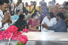 Kaikala-Satyanarayana-garu-last-rites-photos-39