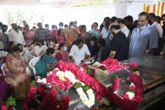 Kaikala-Satyanarayana-garu-last-rites-photos-50