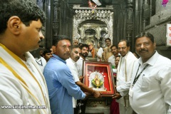 KCR-and-his-family-Kolhapur-on-Shri-Ambabai-Mahalakshmi-Amma-Tempul-20