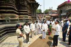 KCR-and-his-family-Kolhapur-on-Shri-Ambabai-Mahalakshmi-Amma-Tempul-22