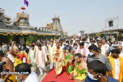 KCR-inaugurates-revamped-Yadadri-temple-Photos-23