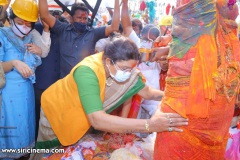 Kishan-Reddy-and-Renuka-Singh-visited-Sammakka-Saralammala-5