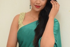 Malavika-Latest-Photos-12