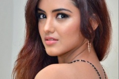 Malvika-Sharma-New-Photos-10