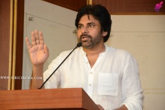 MANA-CINEMALU-book-Launch-by-Janasena-Chief-PAWAN-KALYAN-40