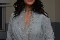 Mrunal-Thakur-New-Photos-19