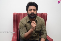 Nandamuri-Kalyan-Ram-Interview-photos-13