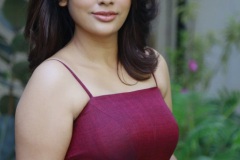 Nanditha-Swetha-New-Photos-7