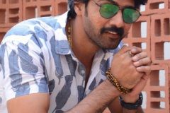 Naveen-Chandra-Ghani-movie-Interview-Photos-11