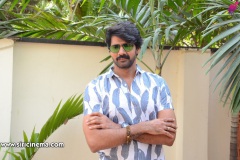 Naveen-Chandra-Ghani-movie-Interview-Photos-3