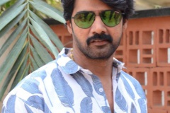 Naveen-Chandra-Ghani-movie-Interview-Photos-5