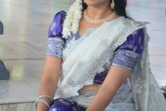 Naveena-Reddy-New-Photos-19